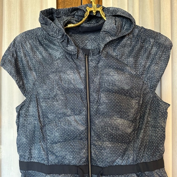 Lululemon Spring Fling Sashiko Cross Inkwell Ghost Goosedown Puffy Vest - Picture 4 of 15
